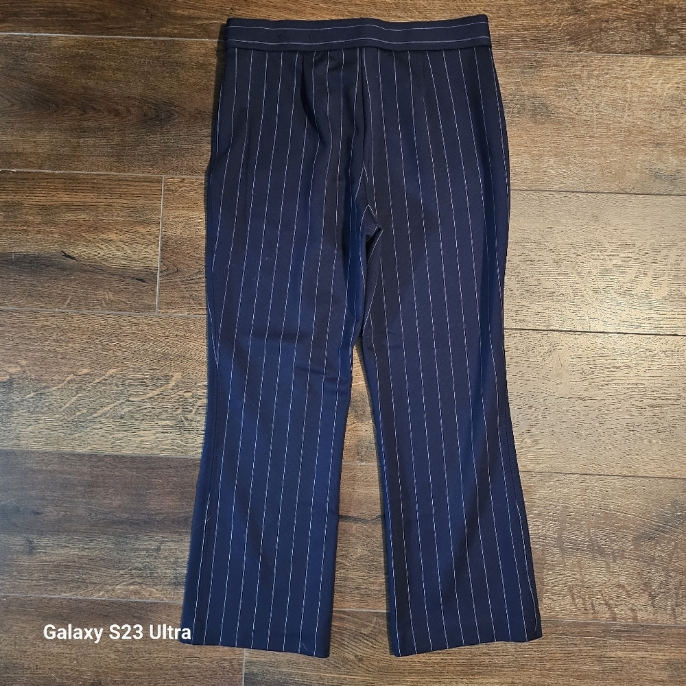 Women's Jones New York Pinstripe Pants - Picture 5 of 8